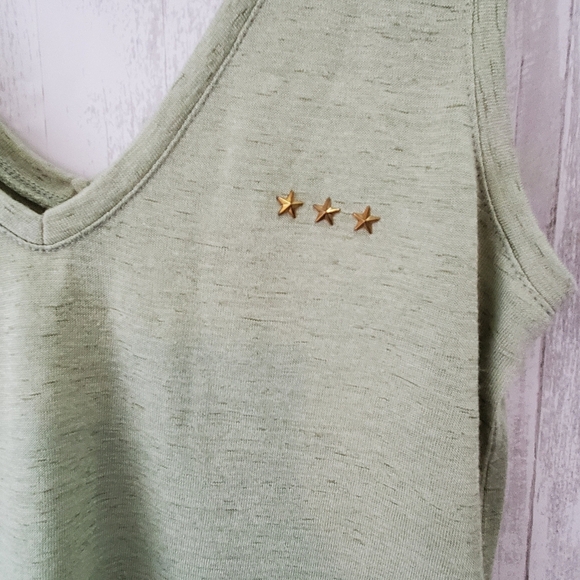 💚5/$25 Les Petites Bombes France Soft Green Sleeveless Knit Top Size XS - Picture 3 of 7